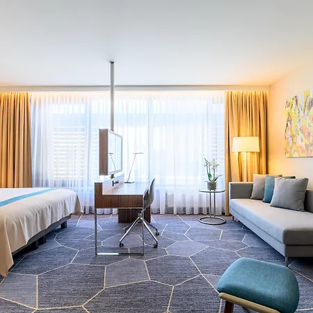 Crowne Plaza By Ihg