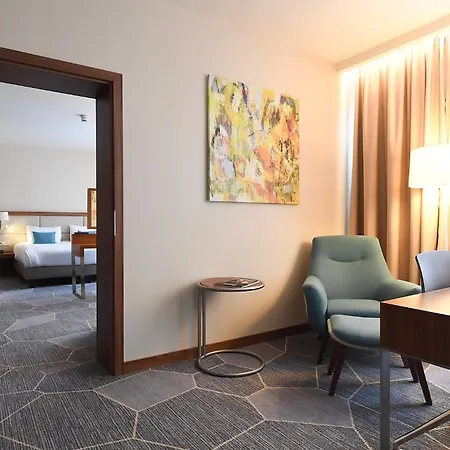 Crowne Plaza By Ihg Hotel 4*