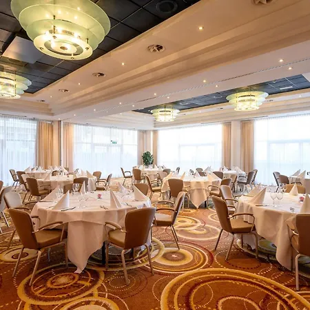 Crowne Plaza By Ihg Hotel 4*