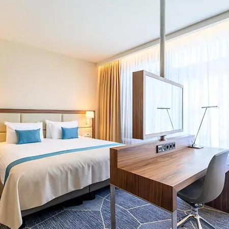 Crowne Plaza By Ihg 4*