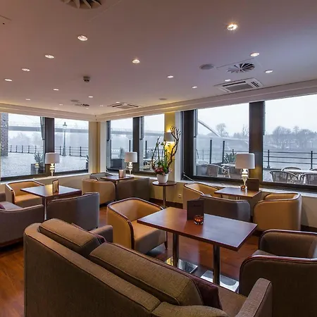 Crowne Plaza By Ihg