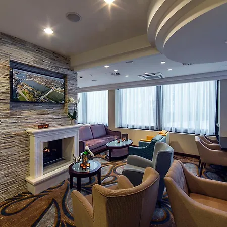 Crowne Plaza By Ihg