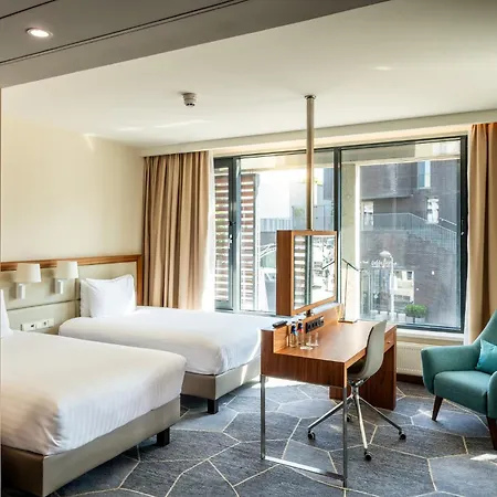 Crowne Plaza By Ihg Hotel 4*