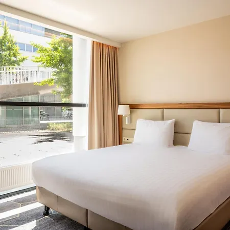 Crowne Plaza By Ihg 4*