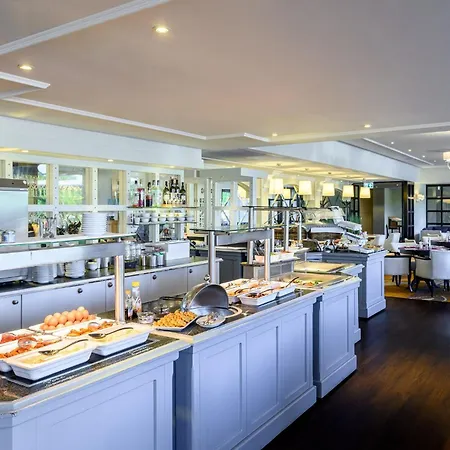 Crowne Plaza By Ihg Ξενοδοχείο